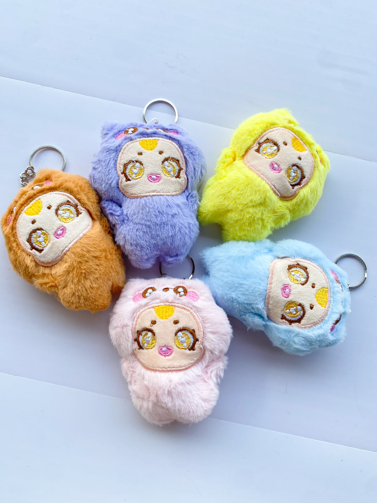 ETC-LLAVERO-015 - LLAVERO PELUCHE CRY BABY