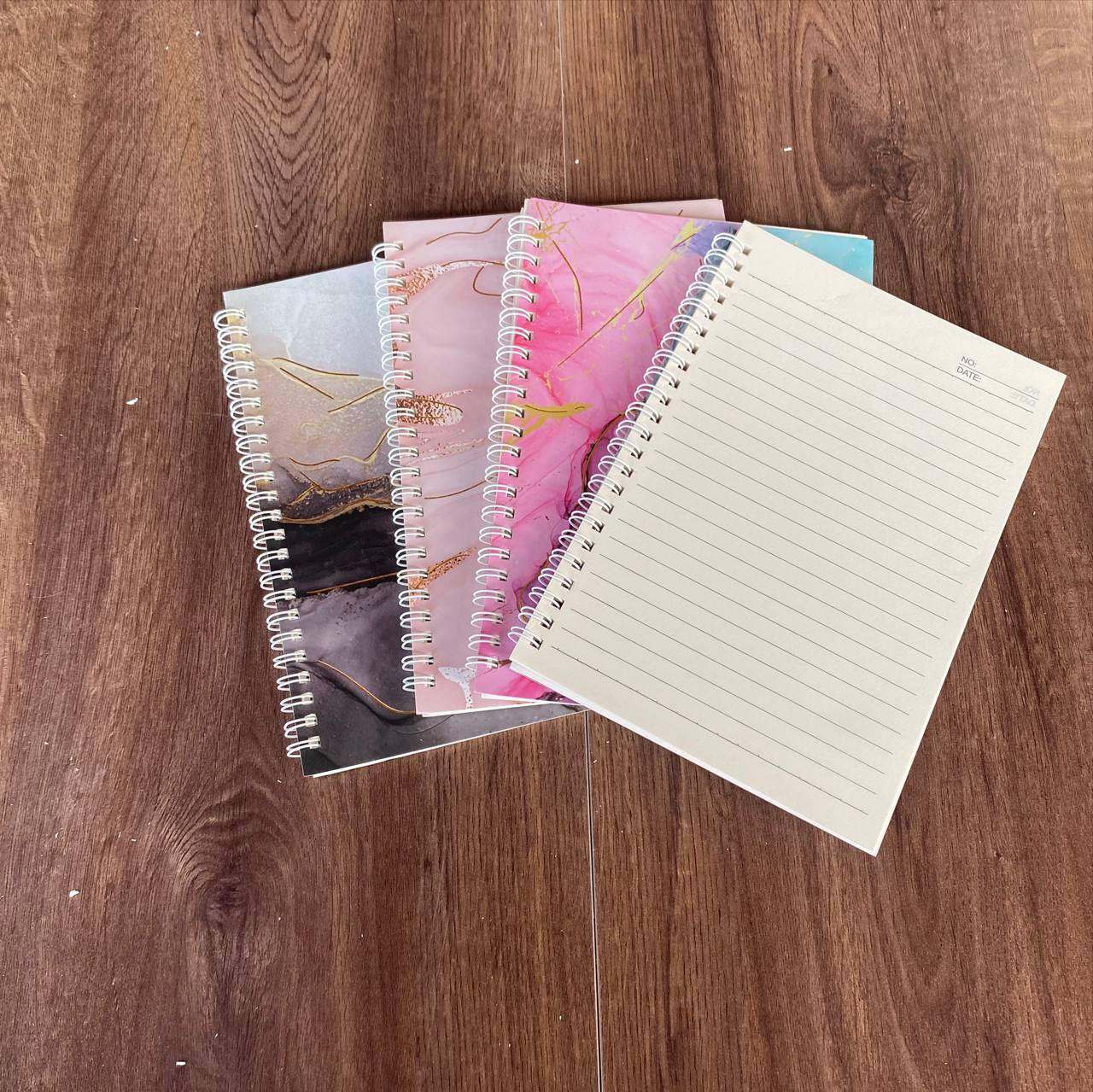 DM-2158-19 - Cuadernos Marmoleados