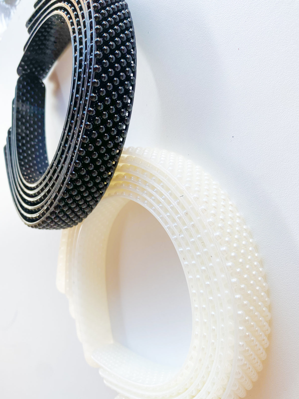 ETC-DIA-124 - DOC DE DIADEMA PLASTICA B&N