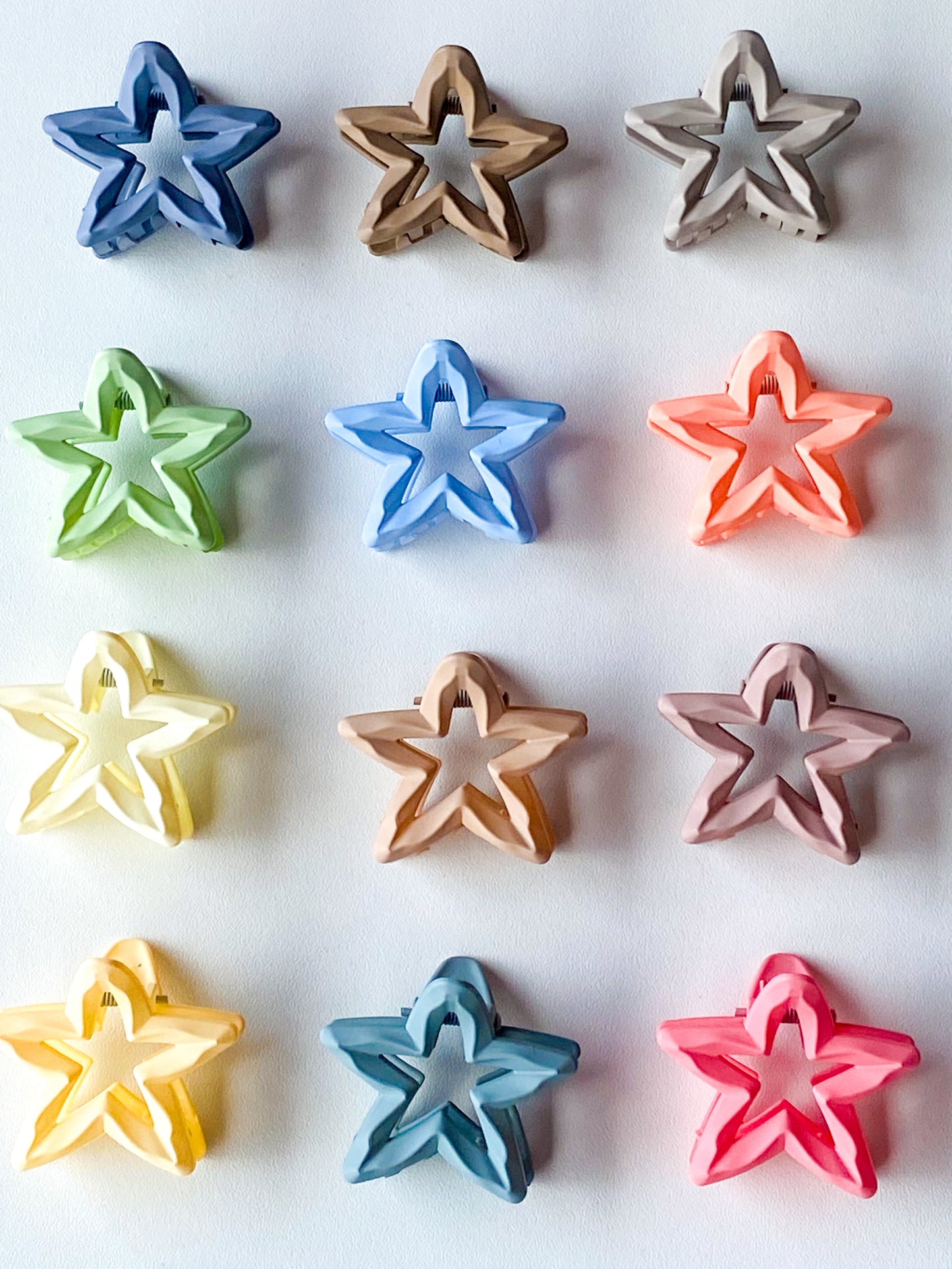 ETC-PIN-260117 - DOC DE PINCHO DE ESTRELLA 12 COLORES 4 CM