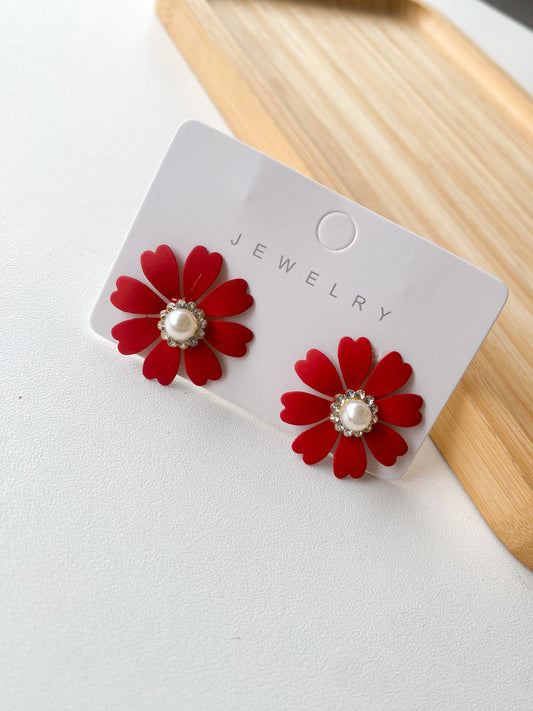 ETC-ARE-160 - ARETE FLOR CON PERLA EN MEDIO (5 PETALOS)