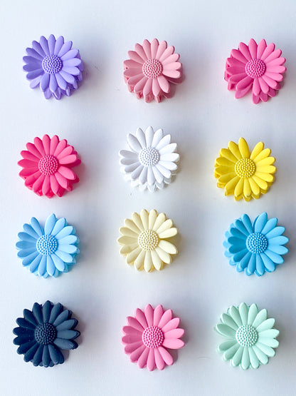 ETC-PIN-260115 - DOC DE PINCHO DE MARGARITA 12 COLORES 4CM